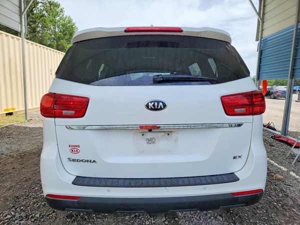 2019 KIA SEDONA