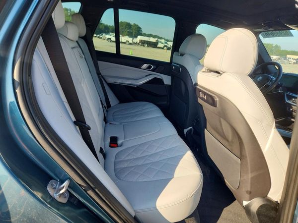 2024 BMW X5 sDrive40i