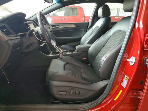 2019 HYUNDAI SONATA