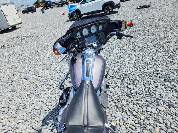 2015 HARLEY-DAVIDSON FL