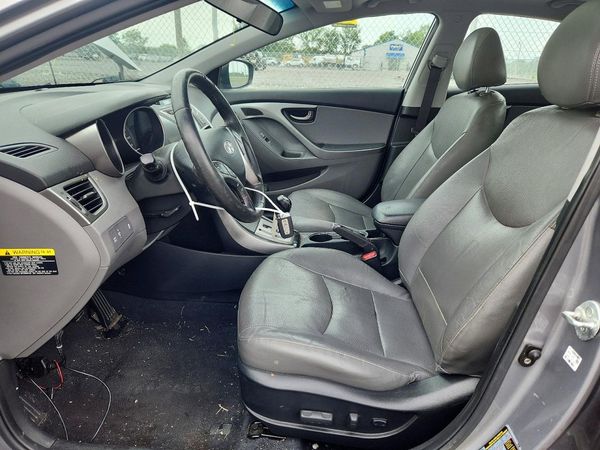 2013 HYUNDAI ELANTRA
