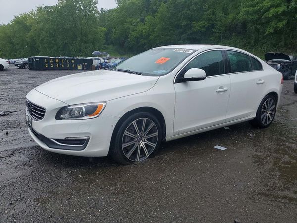 2017 VOLVO S60