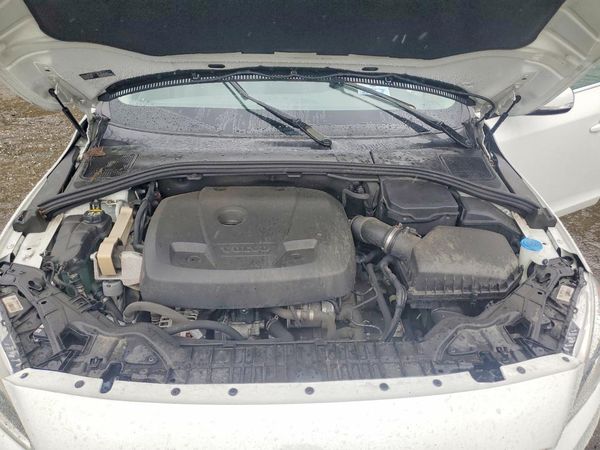2017 VOLVO S60
