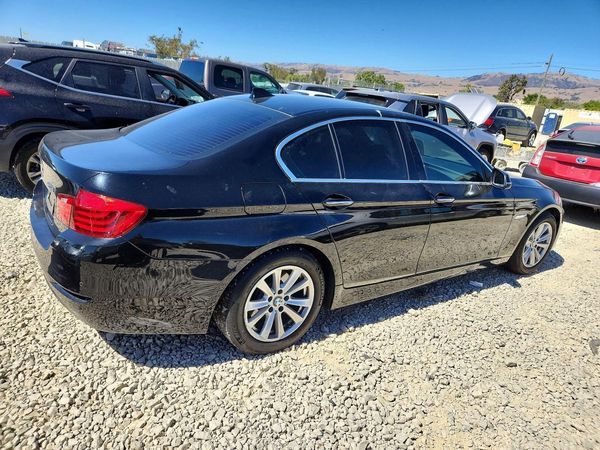 2016 BMW 528