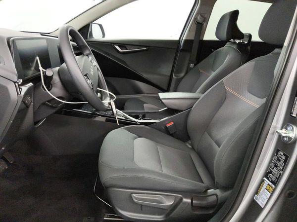 2026 KIA NIRO LX