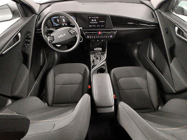 2026 KIA NIRO LX