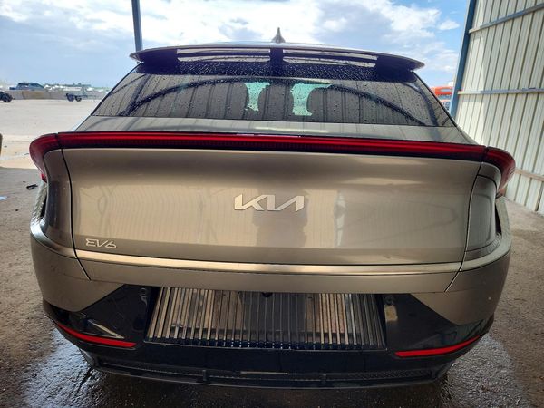 2023 KIA EV6 Light, Wind