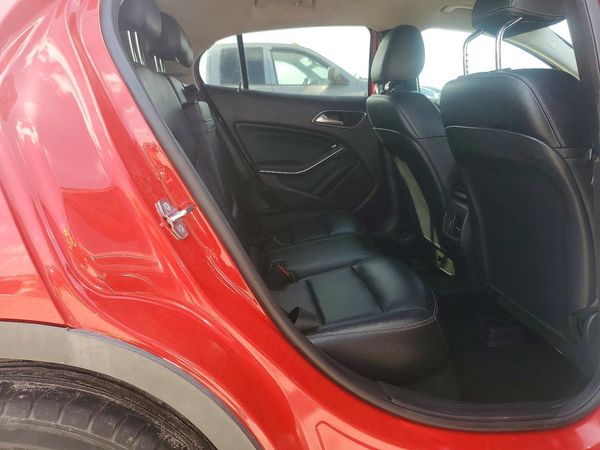 2019 MERCEDES-BENZ GLA GLA250
