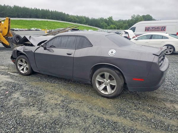 2022 DODGE CHALLENGER SXT