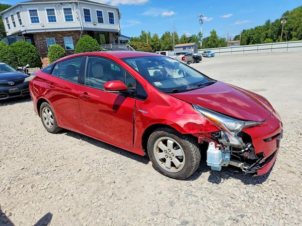 2018 TOYOTA PRIUS