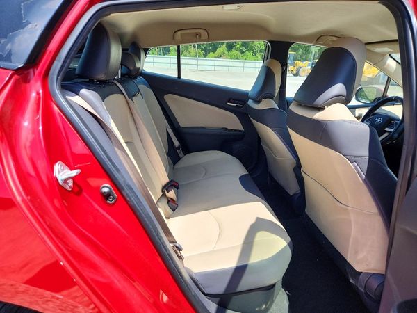 2018 TOYOTA PRIUS