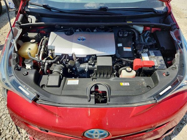 2018 TOYOTA PRIUS