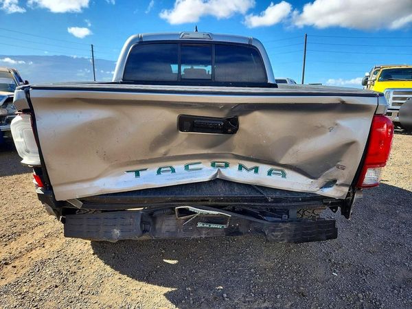 2016 TOYOTA TACOMA