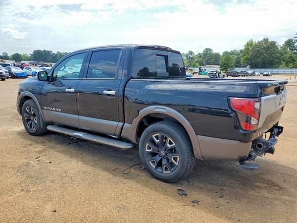 2020 NISSAN TITAN