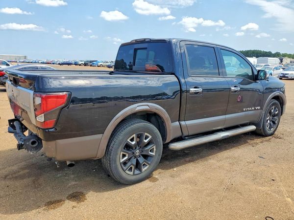 2020 NISSAN TITAN