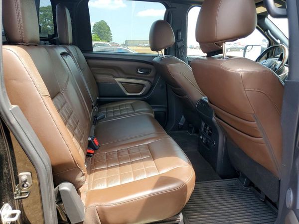 2020 NISSAN TITAN