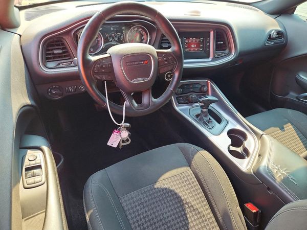 2016 DODGE CHALLENGER SXT