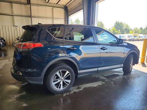 2018 TOYOTA RAV4 Adventure/XLE