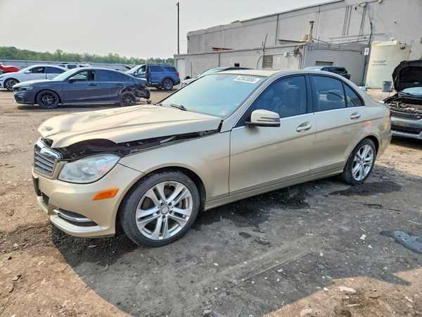 2012 MERCEDES-BENZ C