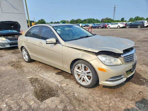 2012 MERCEDES-BENZ C