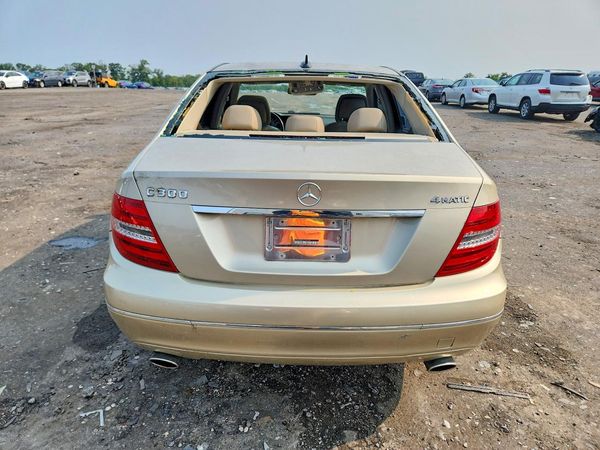2012 MERCEDES-BENZ C
