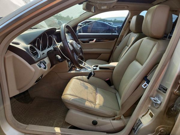 2012 MERCEDES-BENZ C