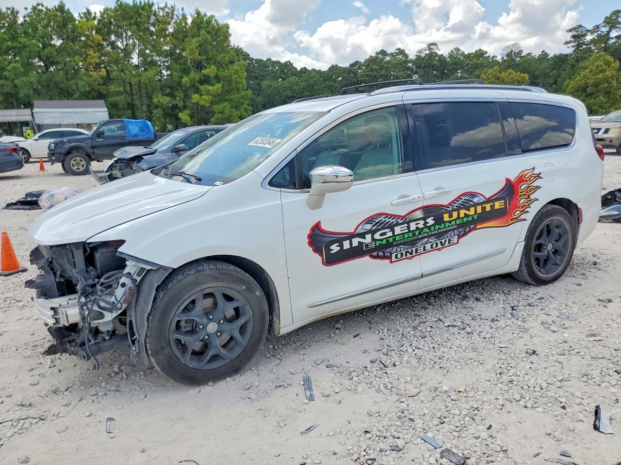 2020 CHRYSLER PACIFICA