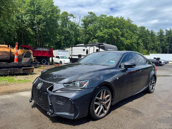 2018 LEXUS IS 300