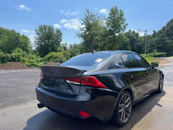2018 LEXUS IS 300
