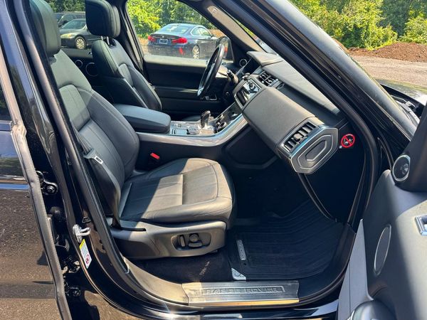 2018 LAND ROVER RANGE ROVER SPORT SE