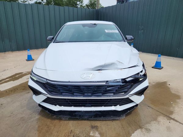2026 HYUNDAI ELANTRA