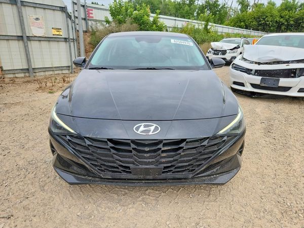 2022 HYUNDAI ELANTRA SEL w/ Convenience Pkg