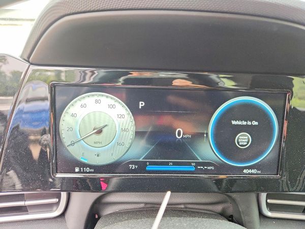 2022 HYUNDAI ELANTRA SEL w/ Convenience Pkg