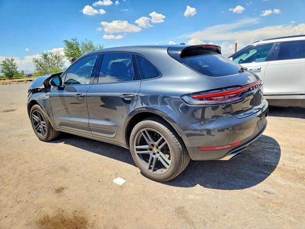 2021 PORSCHE MACAN Base