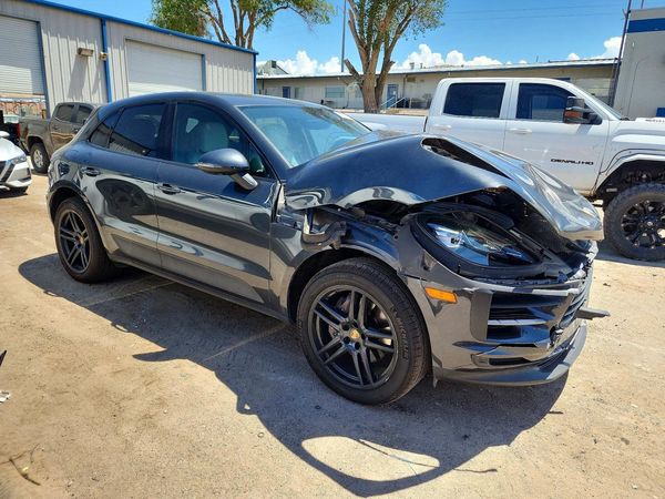 2021 PORSCHE MACAN Base