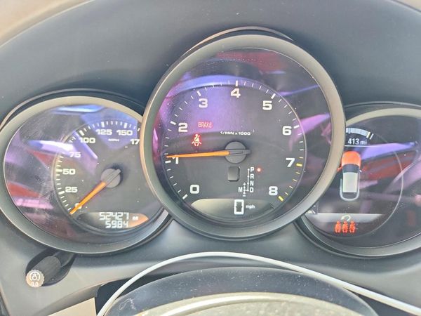 2021 PORSCHE MACAN Base