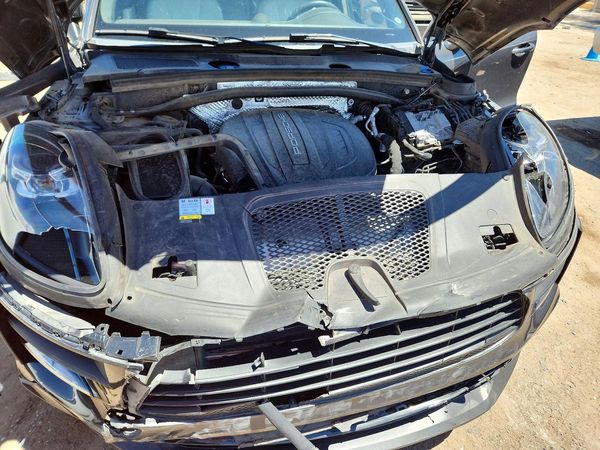 2021 PORSCHE MACAN Base