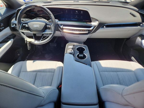 2023 CADILLAC LYRIQ Luxury 1SE