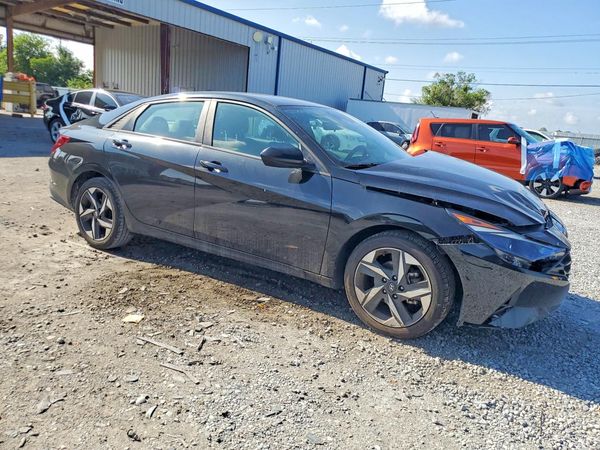 2023 HYUNDAI ELANTRA SEL w/Convenience Pkg