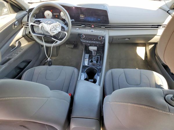 2023 HYUNDAI ELANTRA SEL w/Convenience Pkg