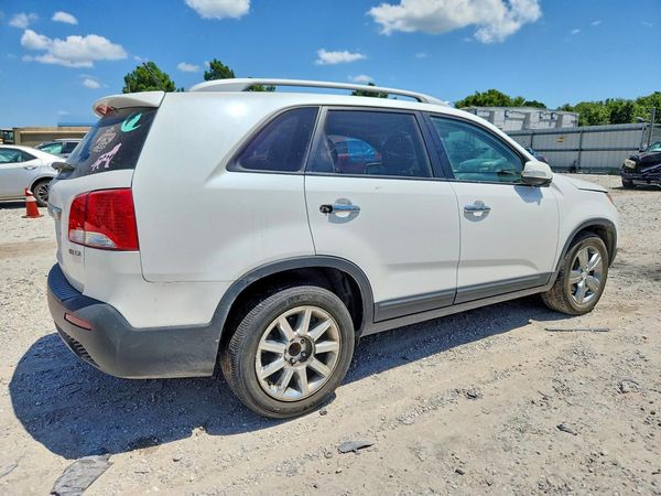 2013 KIA SORENTO