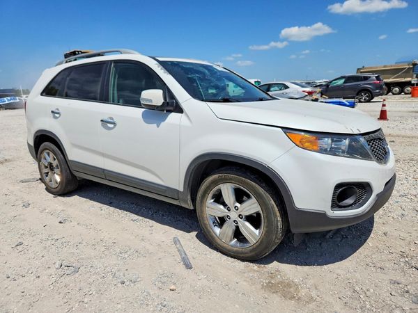 2013 KIA SORENTO