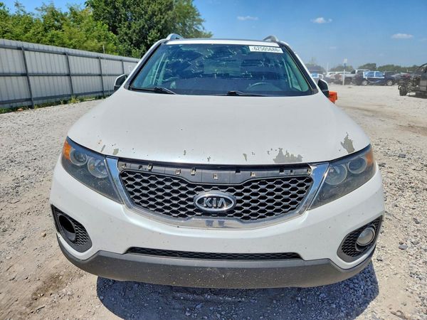 2013 KIA SORENTO