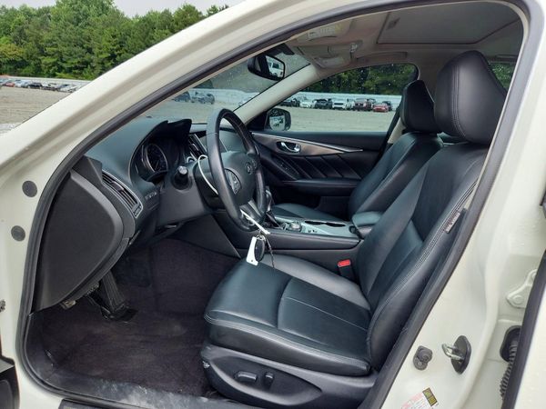 2017 INFINITI Q50