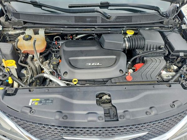 2018 CHRYSLER PACIFICA