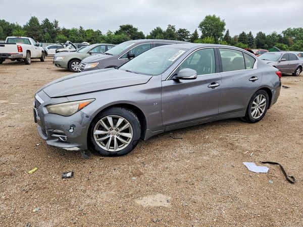 2015 INFINITI Q50