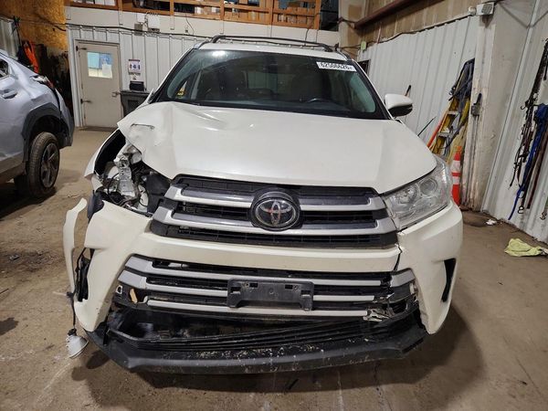 2019 TOYOTA HIGHLANDER SE/XLE