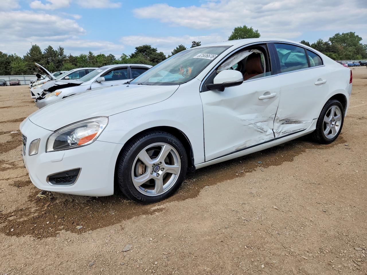 2013 VOLVO S60