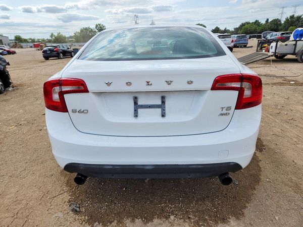2013 VOLVO S60