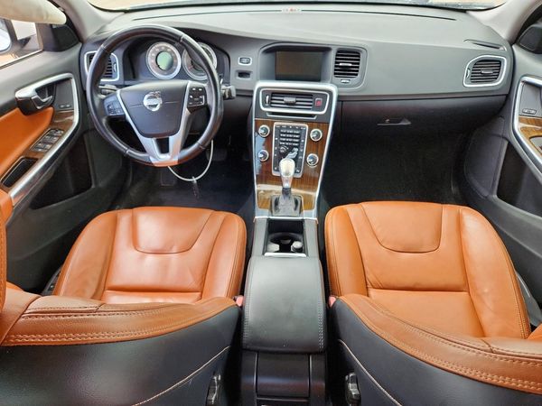 2013 VOLVO S60